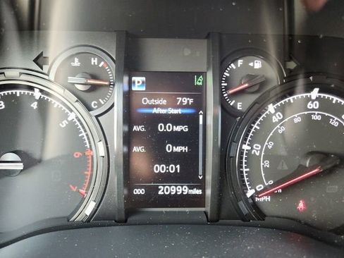 Used 2022 Toyota 4Runner SR5 image 36