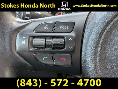 Used 2018 Kia Sorento FWD image 29