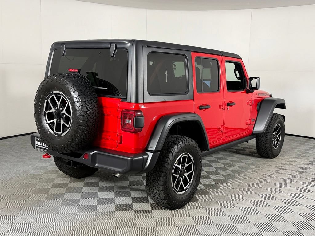 Used 2025 Jeep Wrangler Unlimited Rubicon w/ Convenience Group AWD/4WD image 9
