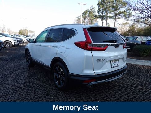 Used 2019 Honda CR-V Touring image 8