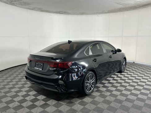 Used 2023 Kia Forte GT-Line w/ GT-Line Premium Package FWD image 3