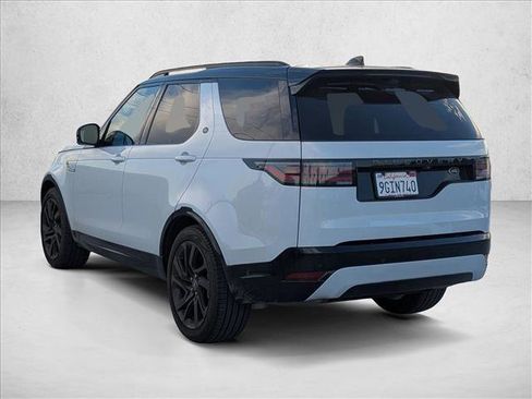 Used 2023 Land Rover Discovery S R-Dynamic image 7