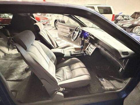 Used 1989 Chevrolet Camaro IROC-Z image 4