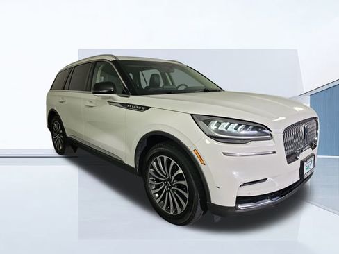 Used 2024 Lincoln Aviator Reserve image 3
