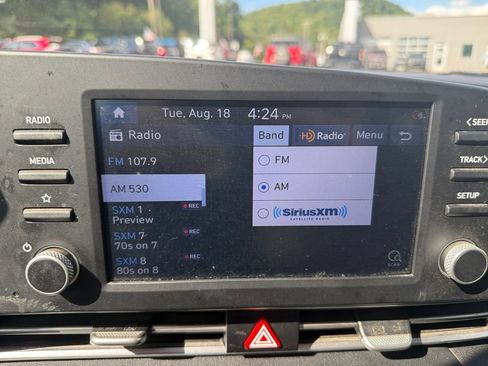 Used 2021 Hyundai Elantra SEL FWD image 17