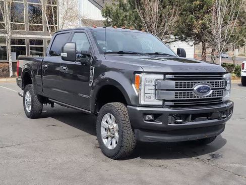 Used 2017 Ford F350 Platinum w/ Platinum Ultimate Package AWD/4WD image 3