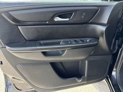 Used 2016 Chevrolet Traverse LT w/ Style and Technology Package AWD/4WD image 20