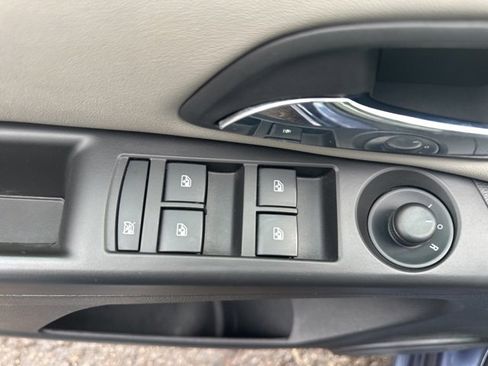 Used 2014 Chevrolet Cruze LT image 13