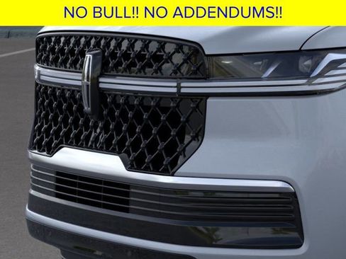 New 2025 Lincoln Navigator Reserve w/ Jet Appearance Package image 18