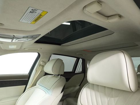 Used 2024 Genesis G90 3.5T image 27