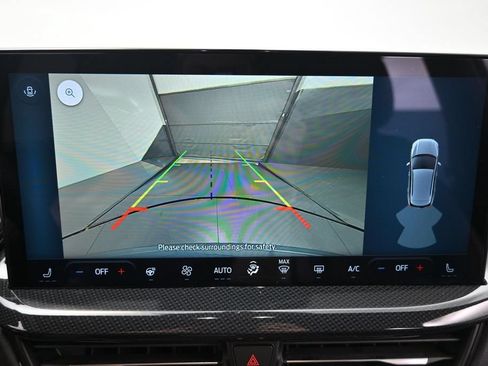 Used 2023 Ford Escape ST-Line w/ Equipment Group 301A FWD image 16