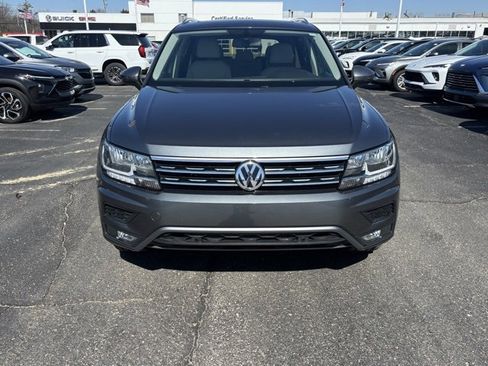 Used 2019 Volkswagen Tiguan SEL w/ 3rd Row Seat Package image 2