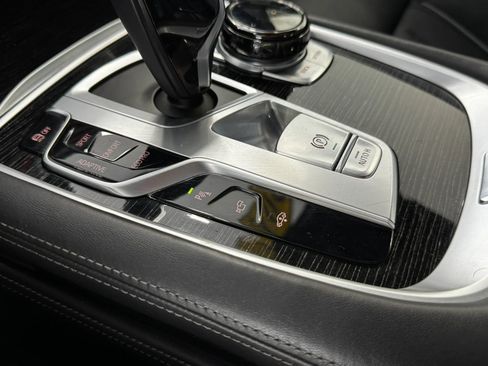 Used 2018 BMW 750i xDrive AWD/4WD image 60