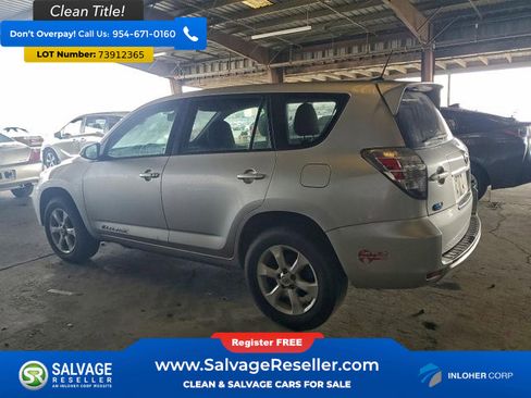 Used 2014 Toyota RAV4 EV image 3