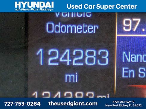 Used 2017 Cadillac XT5 FWD image 36