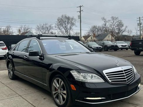 Used 2013 Mercedes-Benz S 550 4MATIC image 3