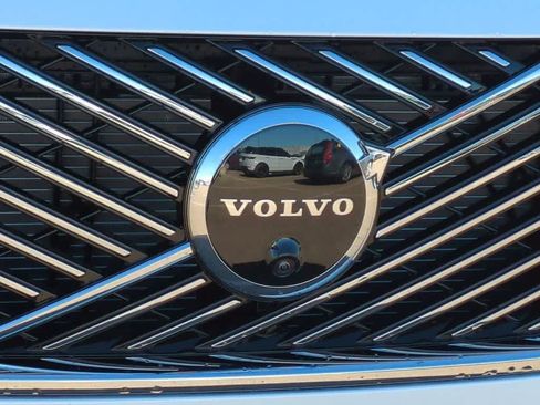 Used 2026 Volvo XC90 B6 Plus w/ Protection Package Premier AWD/4WD image 10