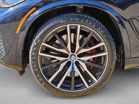 Used 2022 BMW X5 M50i w/ Executive Package image 25