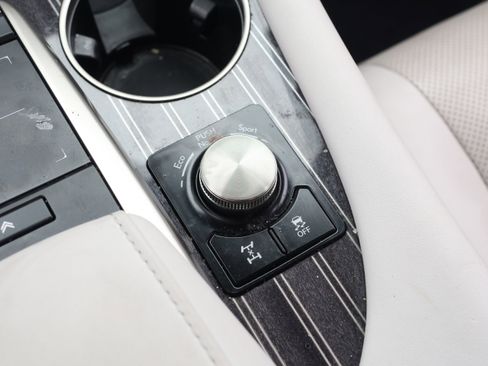 Certified 2022 Lexus RX 350L Luxury image 31