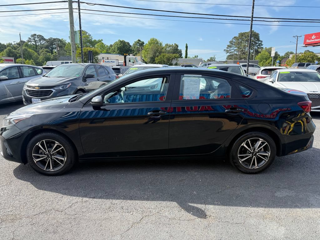 Used 2023 Kia Forte LXS FWD image 6