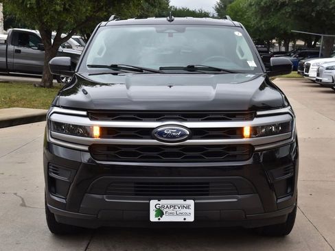 Used 2022 Ford Expedition XLT RWD image 3