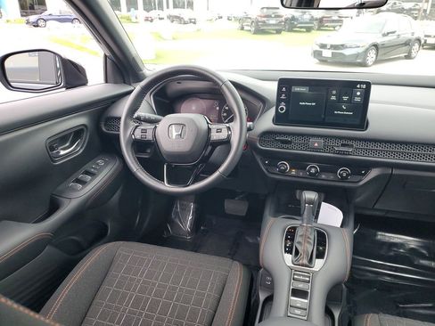 Certified 2026 Honda HR-V Sport image 11