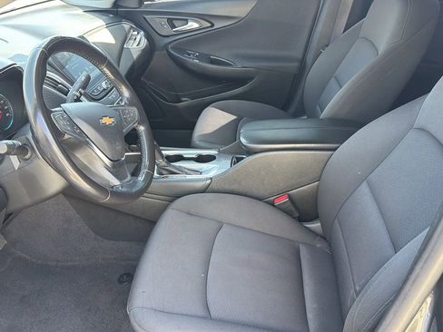 Used 2018 Chevrolet Malibu LT w/ Driver Confidence Package image 26