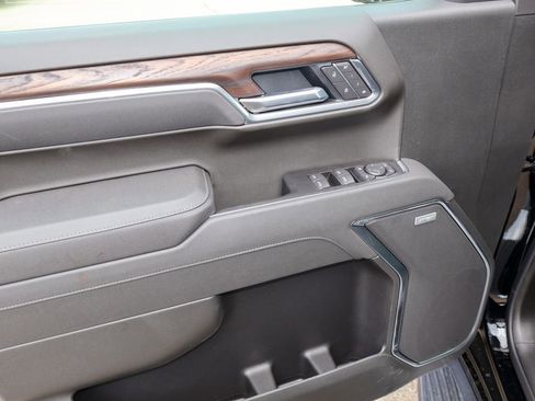 New 2026 GMC Sierra 1500 SLT AWD/4WD image 9
