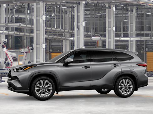 New 2026 Toyota Highlander Limited AWD/4WD image 3