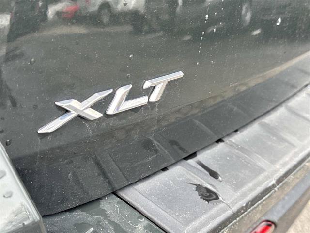 Used 2023 Ford Explorer XLT w/ Equipment Group 202A AWD/4WD image 28