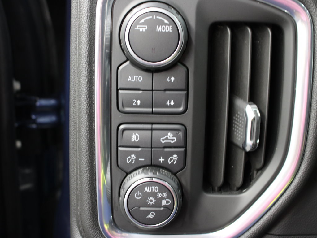 Used 2020 Chevrolet Silverado 2500 LTZ w/ LTZ Premium Package AWD/4WD image 61