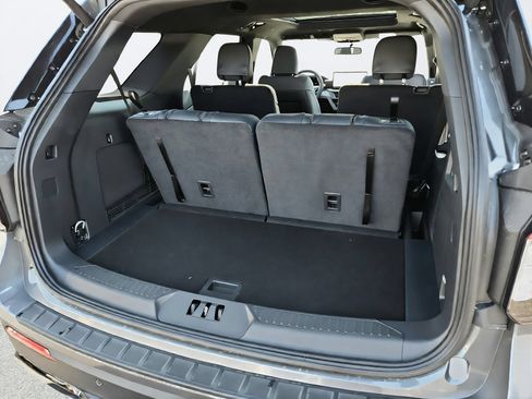 New 2026 Ford Explorer ST-Line AWD/4WD image 33