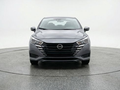 Used 2025 Nissan Versa SV FWD image 2