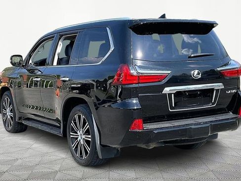 Used 2021 Lexus LX 570 4WD w/ Luxury Package image 4