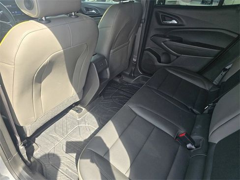 Used 2024 Chevrolet Trax ACTIV w/ Sunroof Package image 14