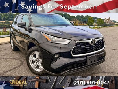 Used 2021 Toyota Highlander LE
