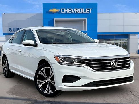 Used 2022 Volkswagen Passat 2.0T SE image 11