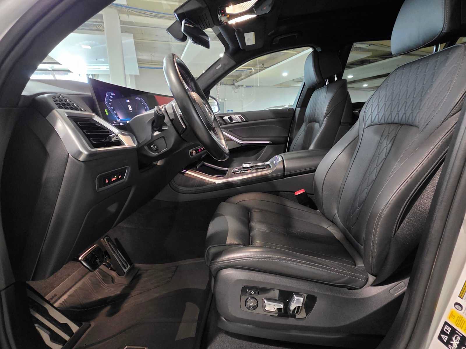 Used 2024 BMW X7 M60i w/ Executive Package AWD/4WD image 22