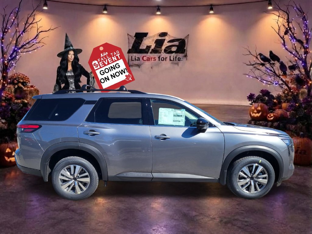 New 2026 Nissan Pathfinder SL AWD/4WD image 2