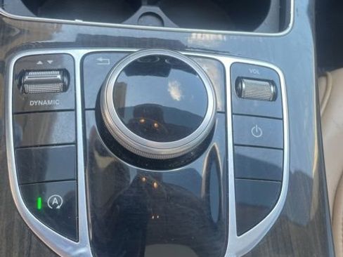 Used 2017 Mercedes-Benz C 300 4MATIC Sedan image 39