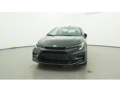 Used 2026 Toyota Corolla SE FWD image 36