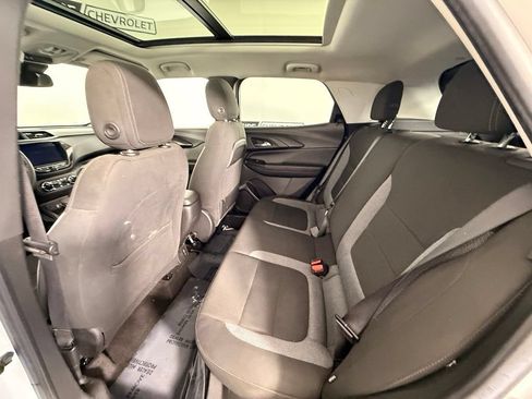 Used 2022 Chevrolet TrailBlazer LT w/ Sun and Liftgate Package FWD image 20