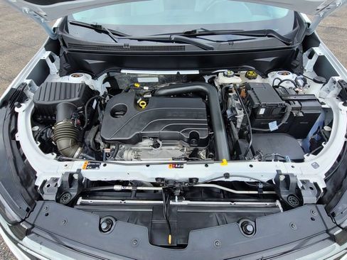 Used 2023 Chevrolet Equinox LS w/ LS Convenience Package image 17