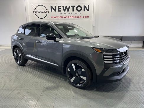 New 2026 Nissan Kicks SR image 1