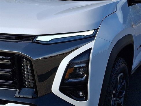 New 2026 Chevrolet Equinox ACTIV w/ Convenience Package III image 7