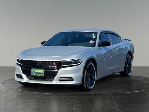 Used 2023 Dodge Charger SXT w/ Blacktop Package RWD image 4