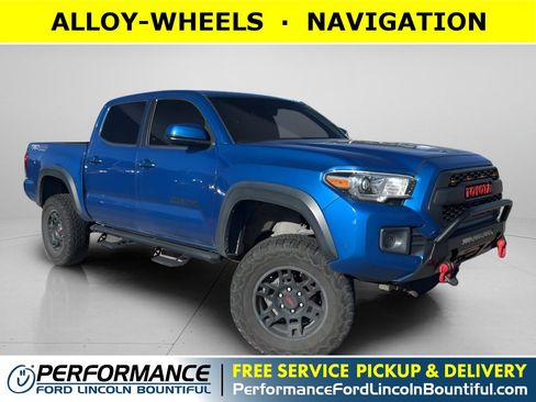 Used 2017 Toyota Tacoma TRD Off-Road AWD/4WD image 1