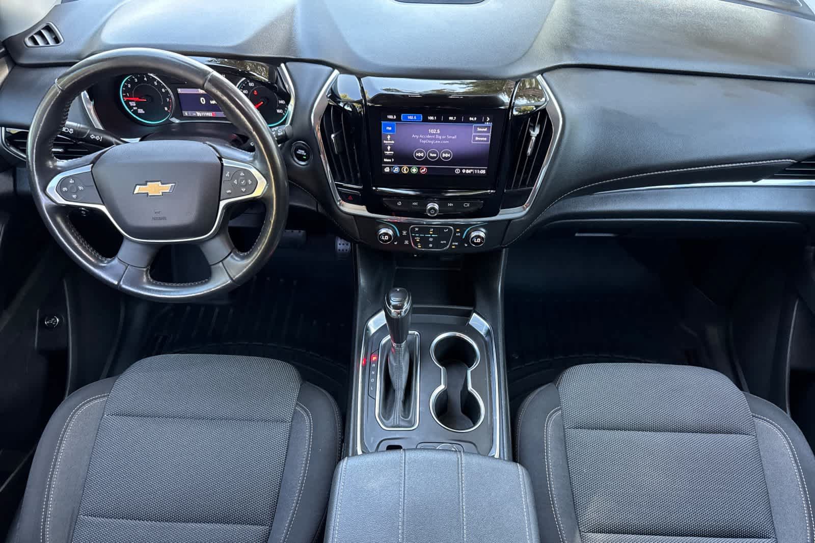Used 2020 Chevrolet Traverse LT AWD/4WD image 3