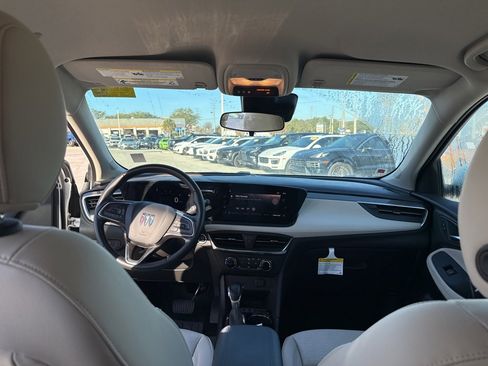 Used 2024 Buick Encore GX Preferred w/ Comfort Package image 9