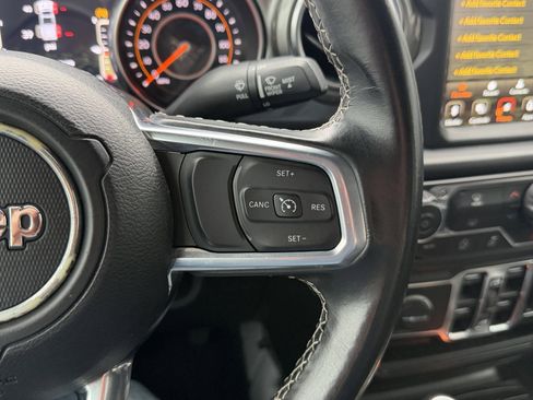 Used 2020 Jeep Gladiator Overland image 63